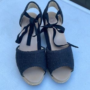 Uggs size 8 espadrille